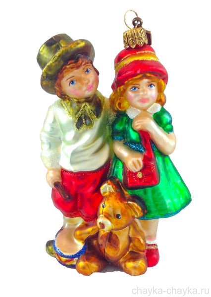 Дети с игрушками